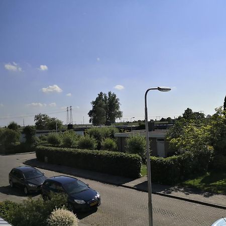 Bordine Guesthouse Leeuwarden Ruang foto