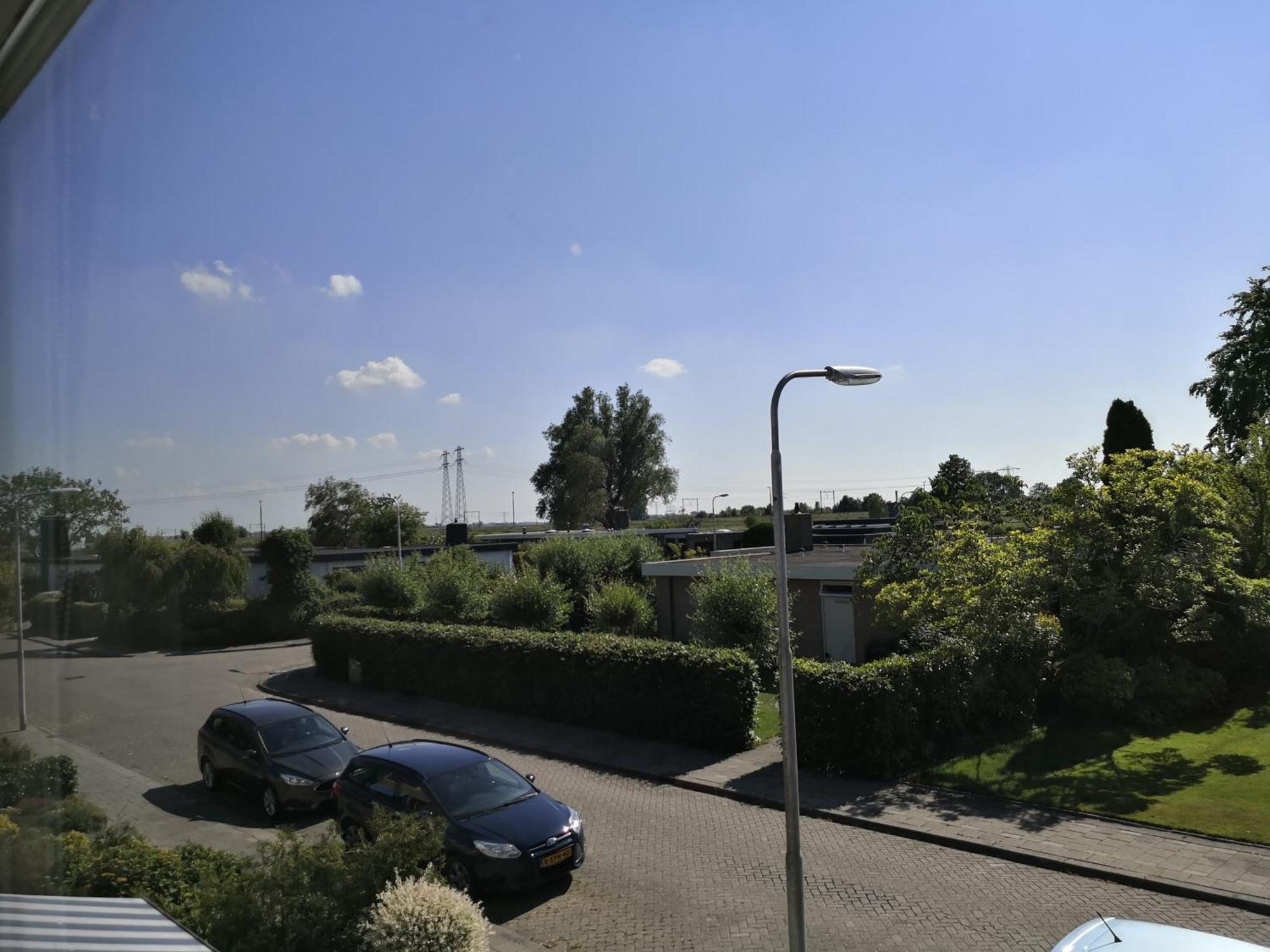 Bordine Guesthouse Leeuwarden Ruang foto